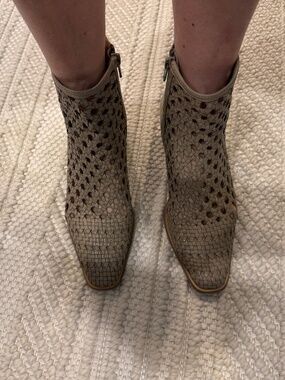Salt + Umber Boots